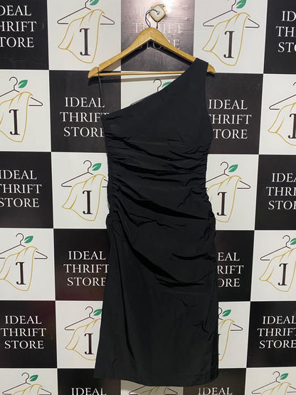 CUE |M| BUST 17| BLACK ONE-SHOULDER RUCHED MINI DRESS