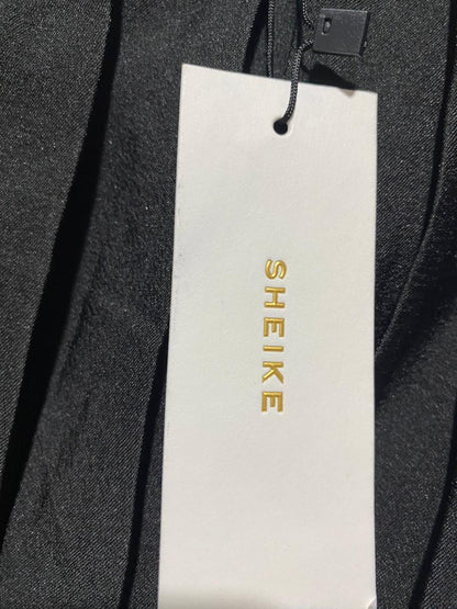 SHEIKE |M| BUST 16| DRAMATIC TWO-TONE PUFF-SLEEVE CROP TOP