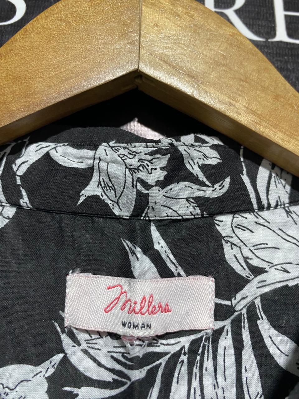 MILLERA |XL| BUST 22| BLACK AND WHITE FLORAL BUTTON-DOWN SHIRT