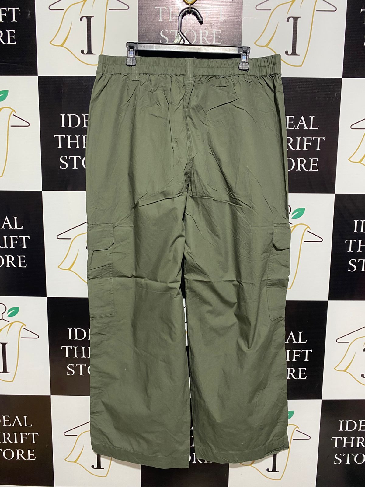 ANKO |XL| WAIST 36| WOMEN’S OLIVE GREEN RELAXED FIT CARGO PANTS - MULTI-POCKET UTILITY TROUSERS