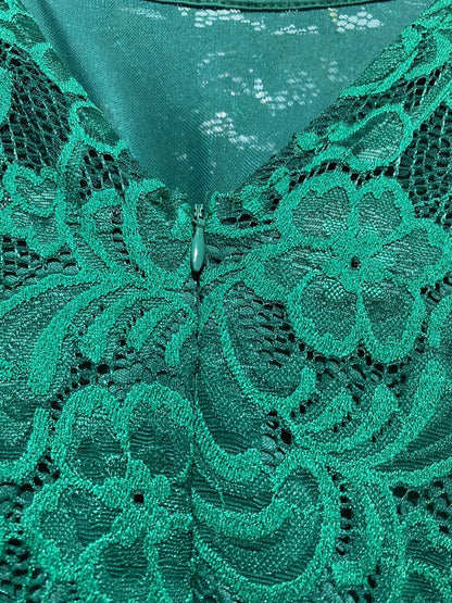 EVER PRETTY |M| BUST 16| C3|  WOMEN'S EMERALD GREEN LACE MAXI GOWN – ELEGANT THREE-QUARTER SLEEVE FORMAL DRESS WITH SATIN WAISTBAND