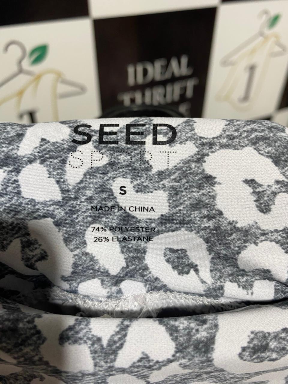 SEED |S| WAIST 26| GREY LEOPARD PRINT PERFORMANCE LEGGINGS