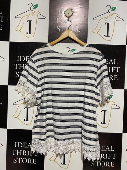 NOW |XL| BUST 22| C1| BLACK & WHITE STRIPED SHORT SLEEVE TOP WITH CROCHET LACE TRIM