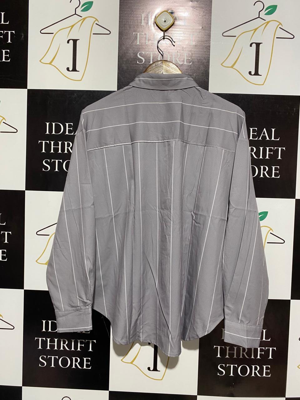 SHEIN |XL| BUST 24| CLASSIC GREY VERTICAL PINSTRIPE BUTTON-DOWN SHIRT