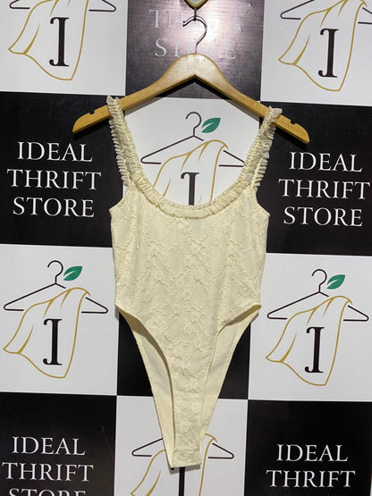 TIGER MIST |XS| BUST 13| CREAM FLORAL LACE BODYSUIT RUFFLE STRAP ROMANTIC LINGERIE LOOK