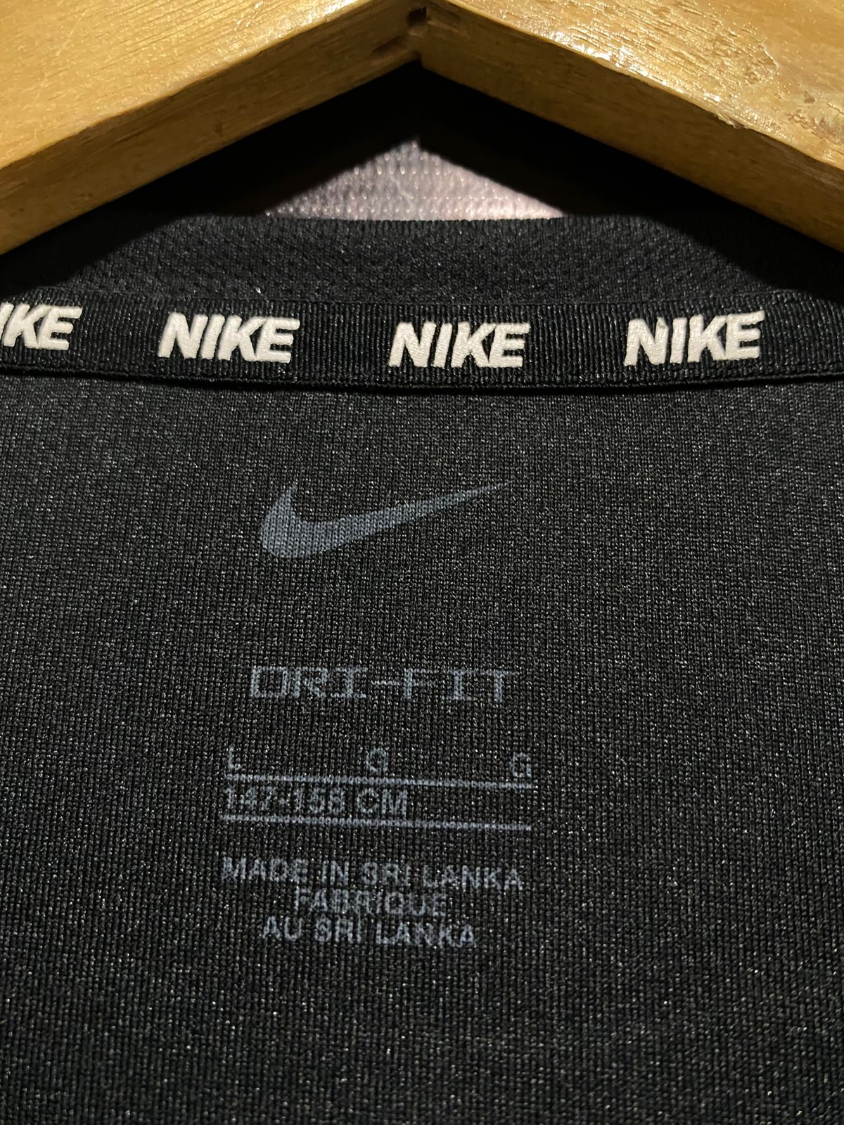 NIKE |M| BUST 17| SLEEK BLACK SHORT SLEEVE ATHLETIC TRAINING T SHIRT