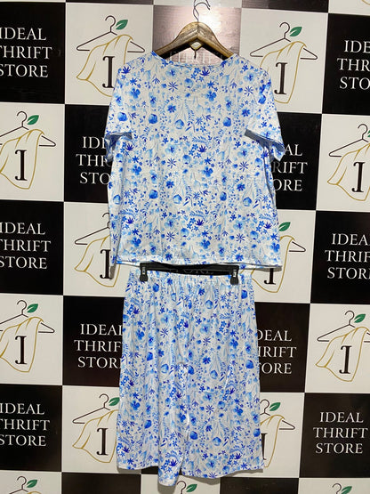 SOFT TWO-PIECE LOUNGEWEAR WITH SHORT SLEEVE SCOOP NECK TOP AND MATCHING WIDE-LEG PANTS |XL|