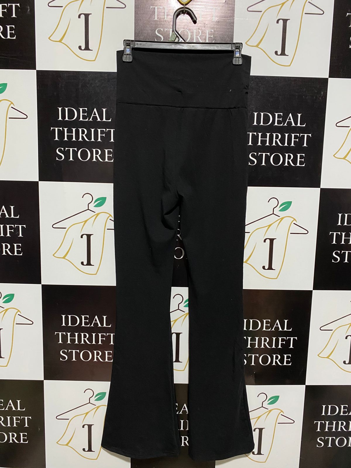 SHEIN |M| WAIST 28| Women’s Essential High-Rise Flared Yoga Pants – Black