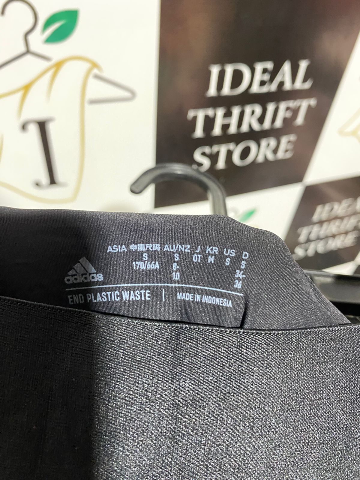ADIDAS |S| WAIST 26| TECHFIT COMPRESSION TIGHTS IN SHADOW GREY WITH BLACK WAISTBAND AND UTILITY POCKET