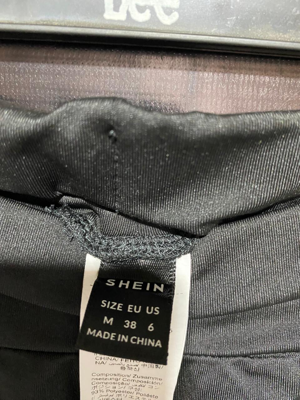 SHEIN |M| WAIST 26| ULTRA-FLARE HIGH-RISE MATTE LEGGINGS