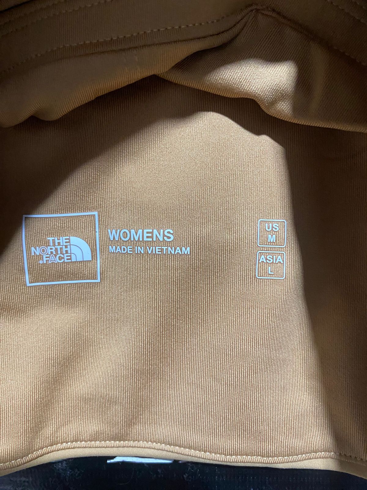 THE NORTH FACE |L| BUST 16| TAN LONGLINE MULTI-STRAP BACK YOGA SPORTS BRA