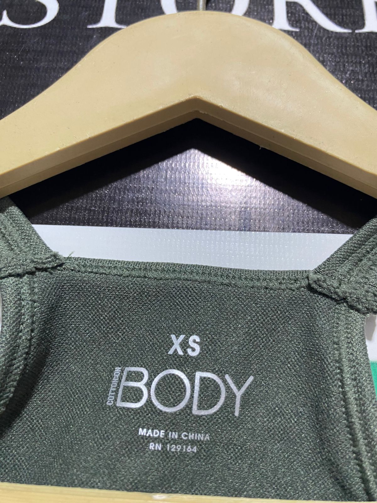 COTTON ON |XS| BUST 12| OLIVE GREEN SEAMLESS HIGH-NECK SPORTS BRA
