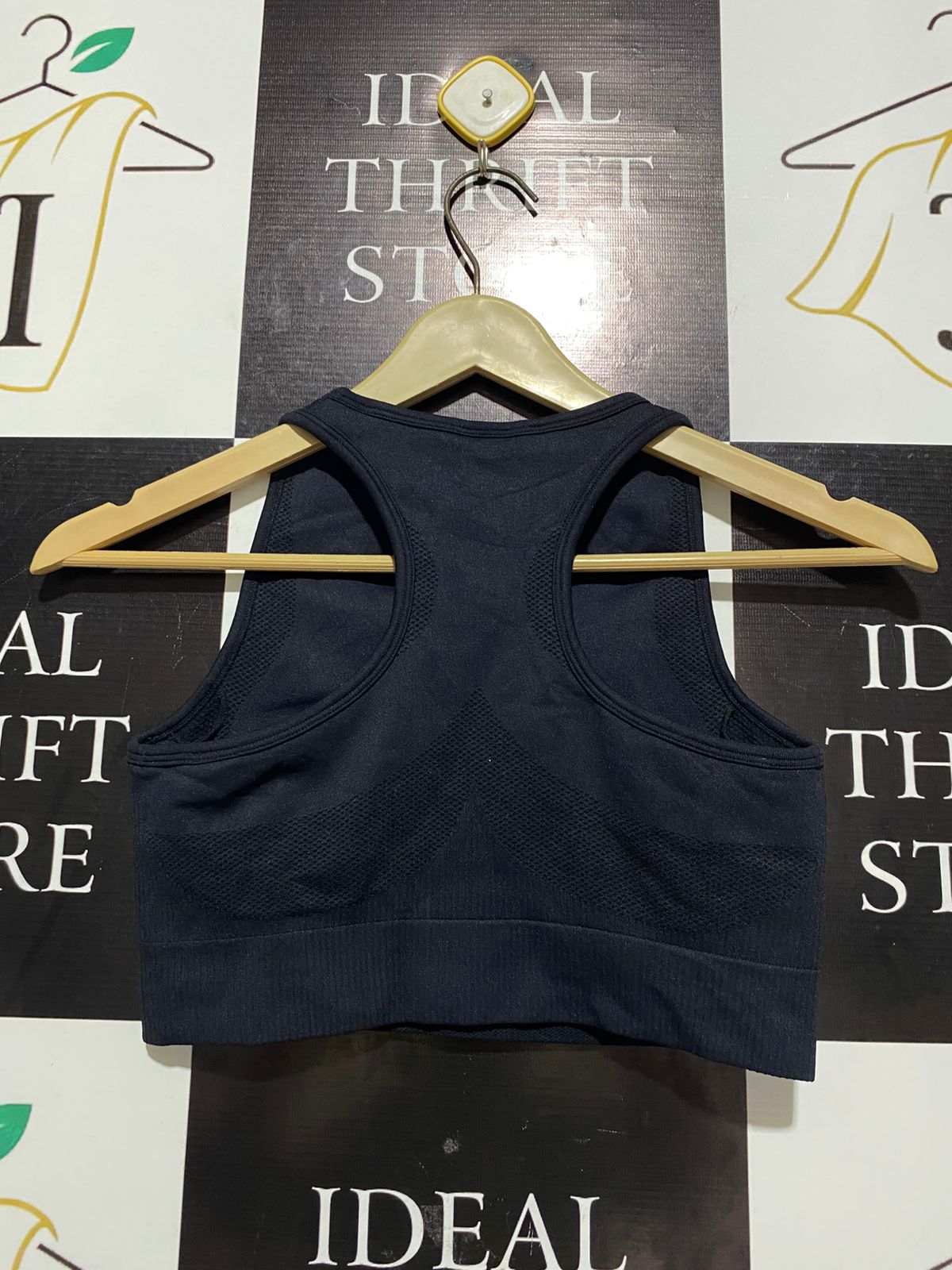 DOYOUEVEN |S| BUST 13| BLACK SEAMLESS HIGH-NECK SPORTS BRA