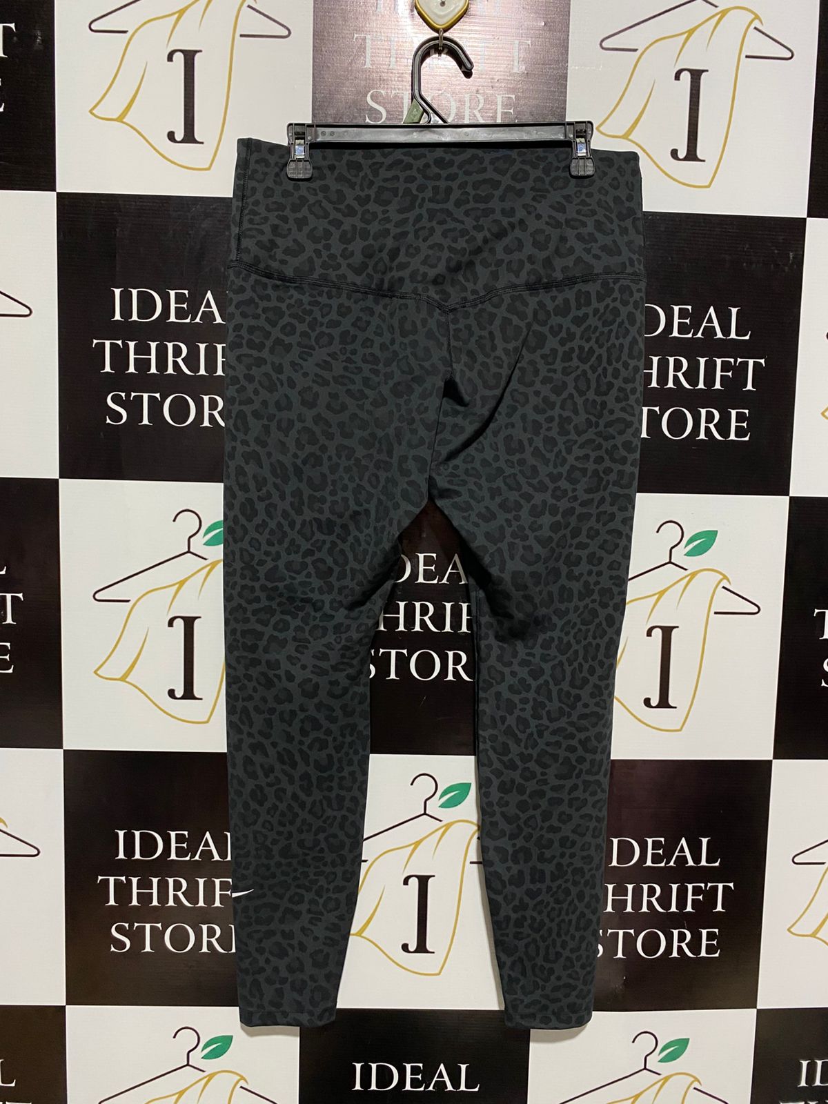 NIKE |L| WAIST 32| B23|HIGH-WAISTED CHARCOAL LEOPARD PRINT YOGA LEGGINGS - FULL LENGTH ACTIVEWEAR