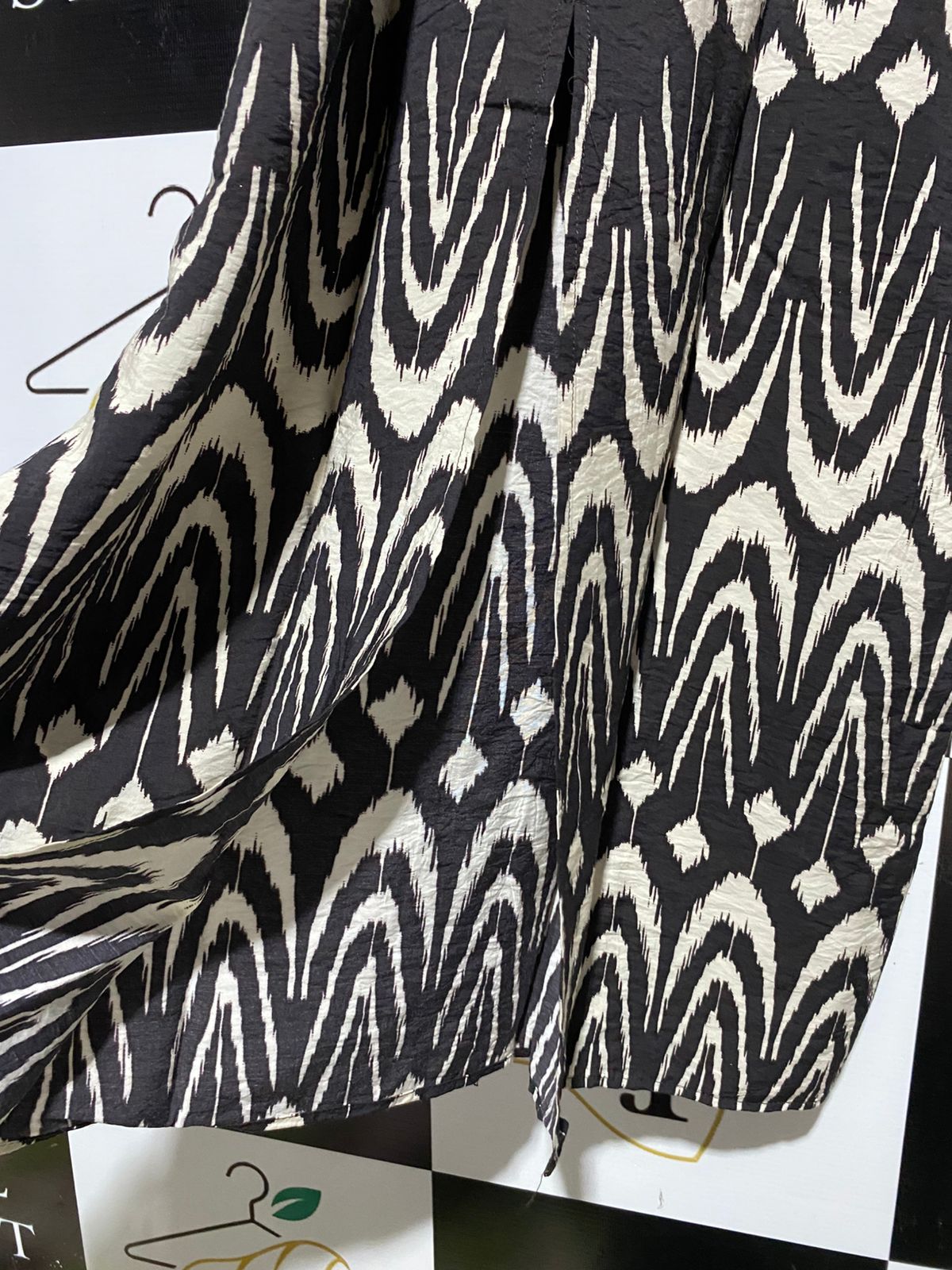 ZARA |S| BUST 18|  C6| WOMEN'S BLACK AND CREAM ABSTRACT GEOMETRIC PRINT MIDI DRESS WITH SIDE CUT-OUTS