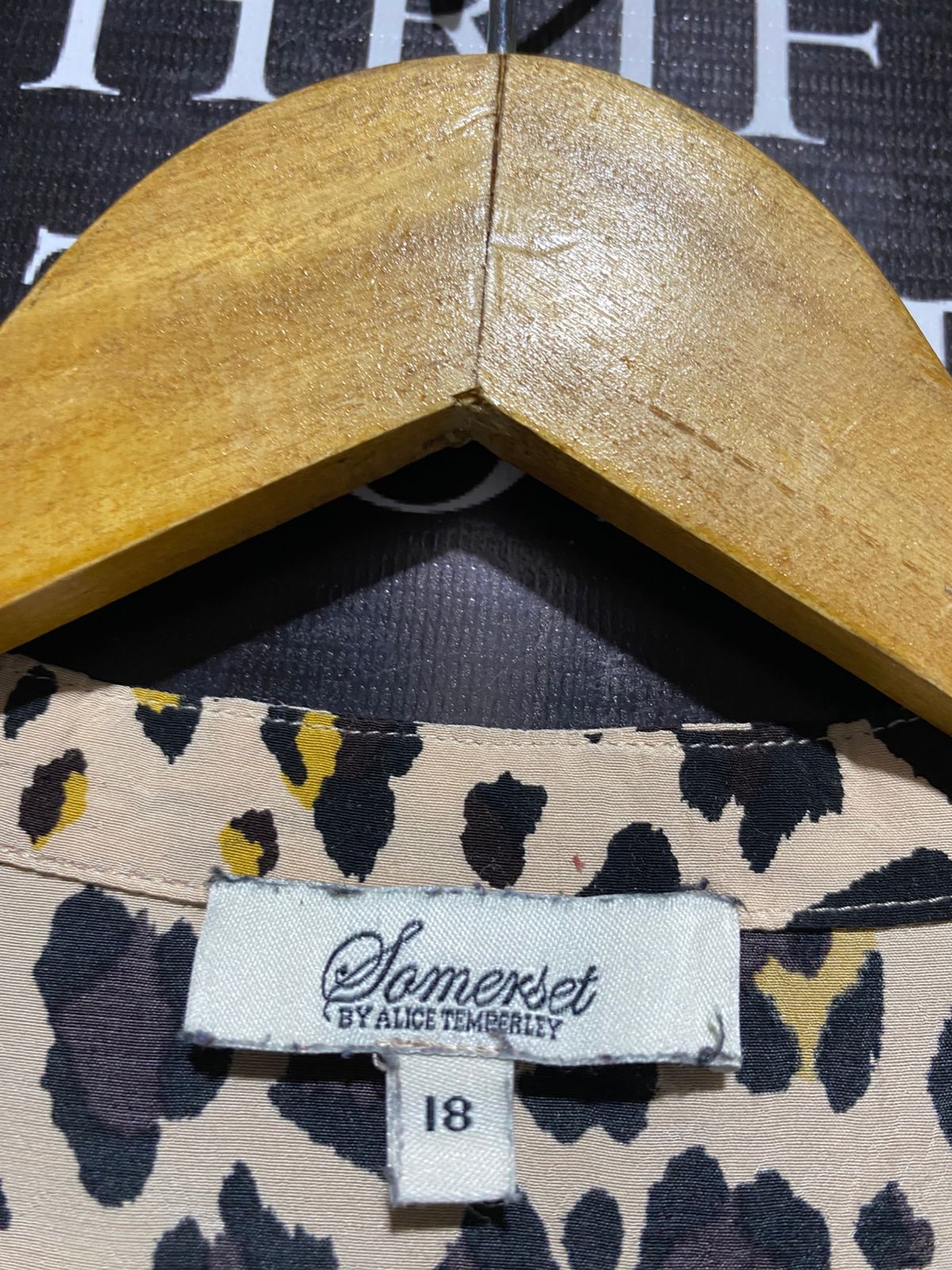 SOMERSET |L| BUST 20| C5| WOMEN'S CLASSIC LEOPARD PRINT SHORT SLEEVE MIDI DRESS WITH BUTTON FRONT