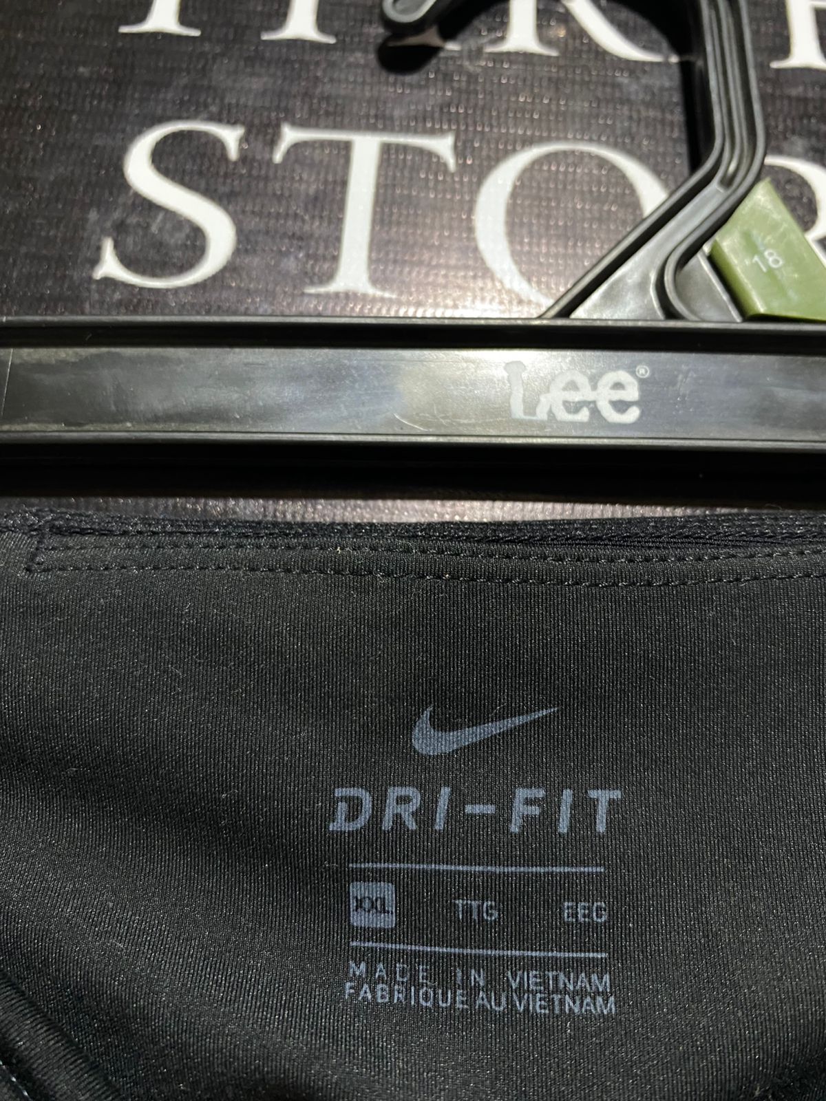 NIKE |XL| WAIST 34| BLACK HIGH-RISE ACTIVEWEAR TIGHTS WITH GRAPHIC LOGO