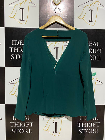 C|MEO COLLECTIVE |M| BUST 19| : EMERALD GREEN GEOMETRIC CUT-OUT BLOUSE