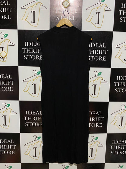 PRETTYLITTLETHING |L| BUST 18| C5| BLACK SLEEVELESS HIGH NECK MAXI DRESS