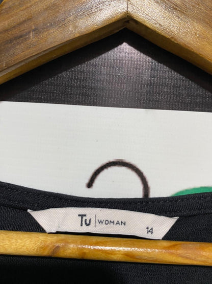 TU WOMAN |L| BUST 20| BLACK AND WHITE ABSTRACT LINE ART SHORT SLEEVE TOP