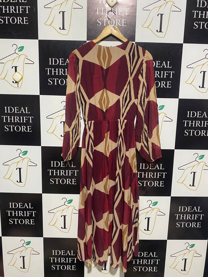 BLUE VANILLA |S/M| BUST 17| BASIC BURGUNDY GEOMETRIC PRINT WRAP DRESS