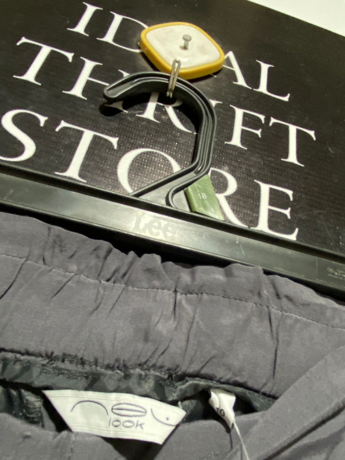 LOOK |M| WAIST 28| NEV DARK GREY UTILITY JOGGER PANTS