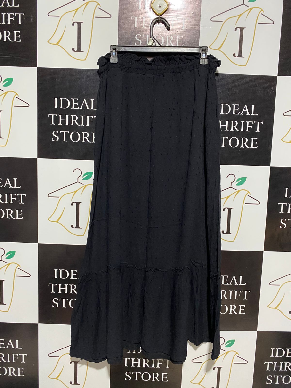 GRACE & CO. |L| WAIST 30| C6| BLACK TEXTURED TIERED MAXI SKIRT