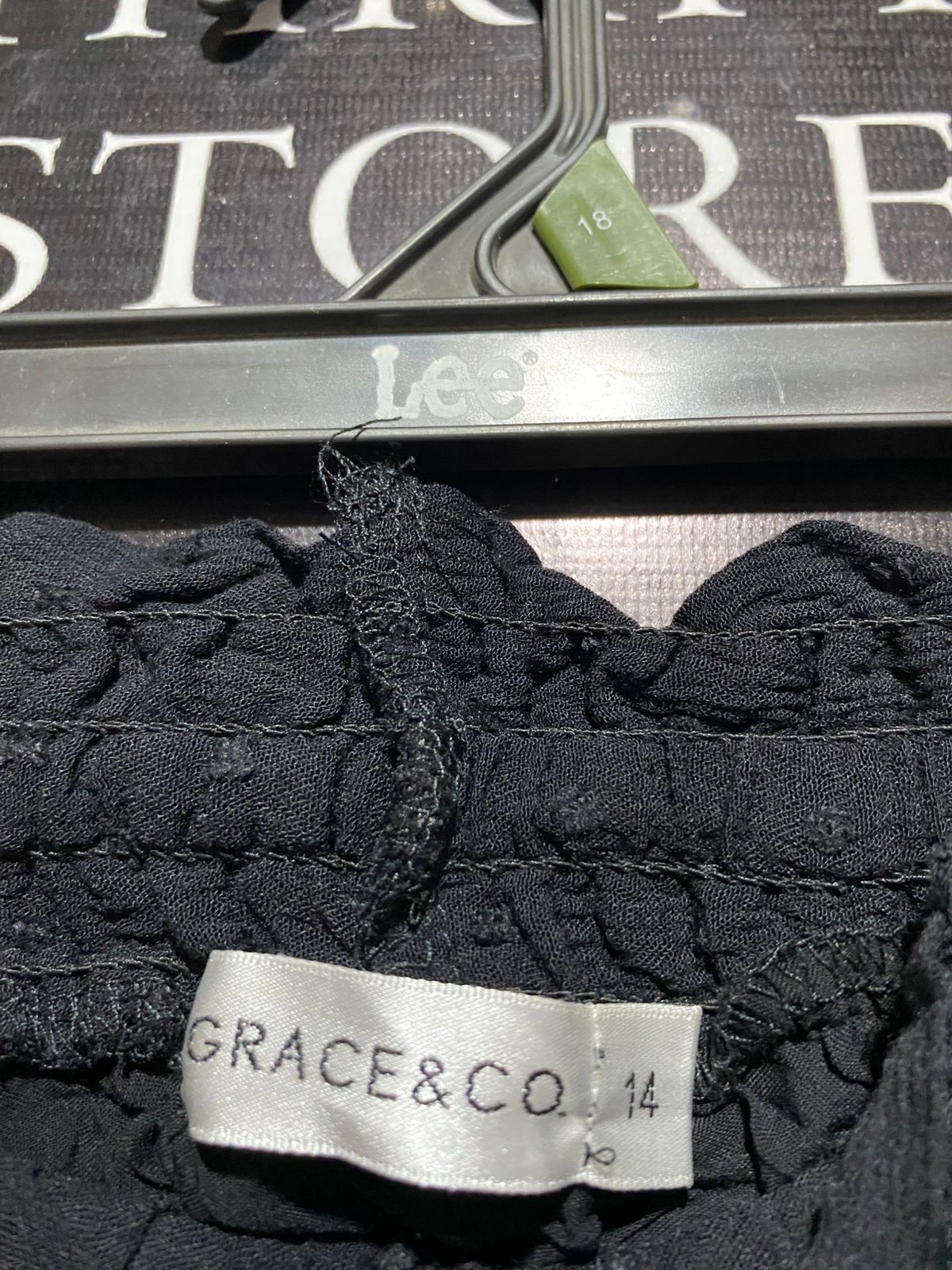 GRACE & CO. |L| WAIST 30| C6| BLACK TEXTURED TIERED MAXI SKIRT