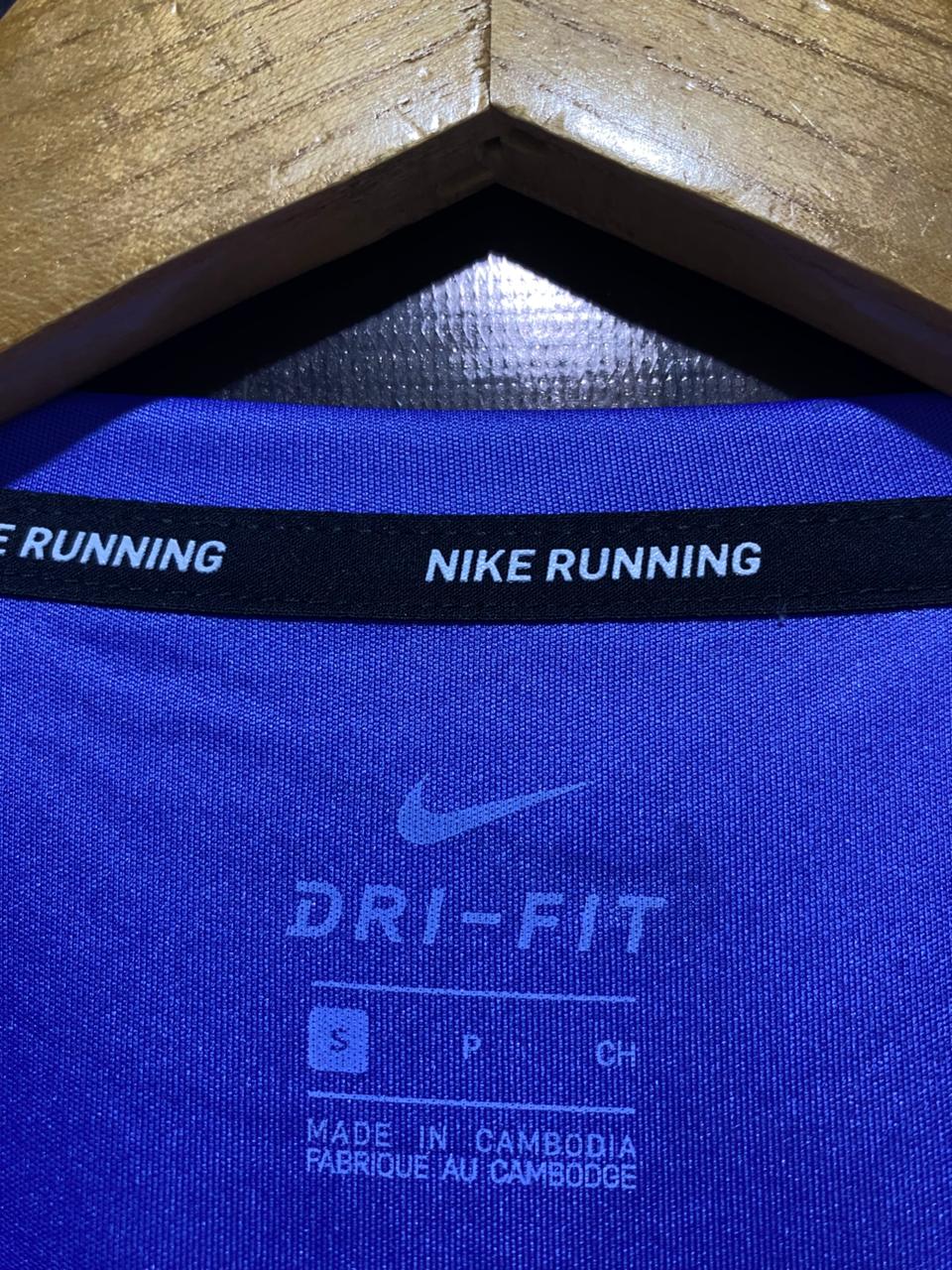 NIKE |S| BUST 18|B23| DRI-FIT RUNNING TANK TOP - VIBRANT PURPLE SLEEVELESS TRAINING SHIRT