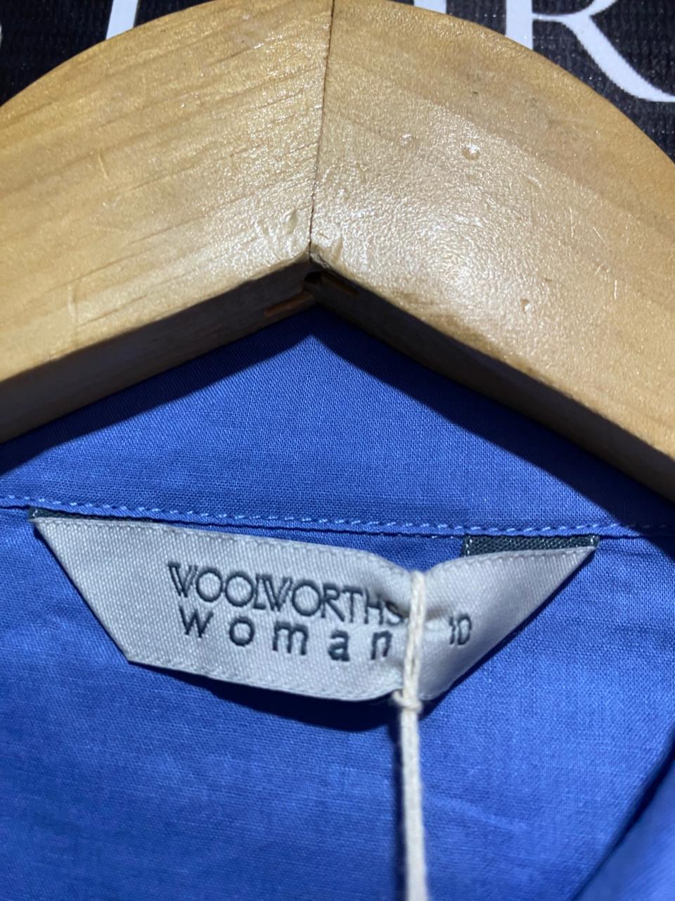 WOOL WORTHS |M| BUST 18| WOMAN BLUE LONG SLEEVE BUTTON-DOWN SHIRT WITH FLORAL EMBROIDERY