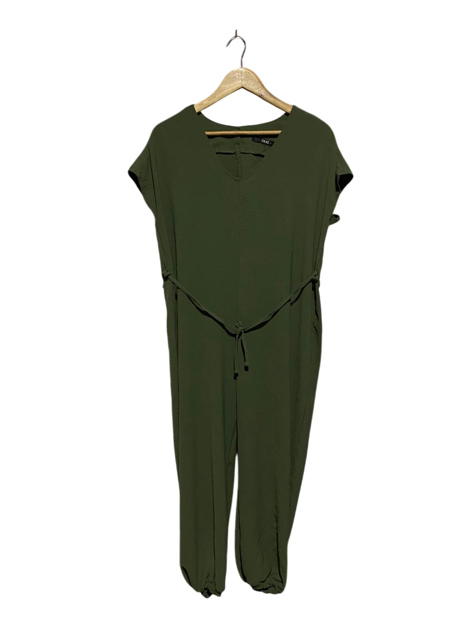 QUIZ |S| BUSY 22| CLOTHING OLIVE GREEN V-NECK JUMPSUIT WITH WAIST TIE AND ELASTICATED CUFFS