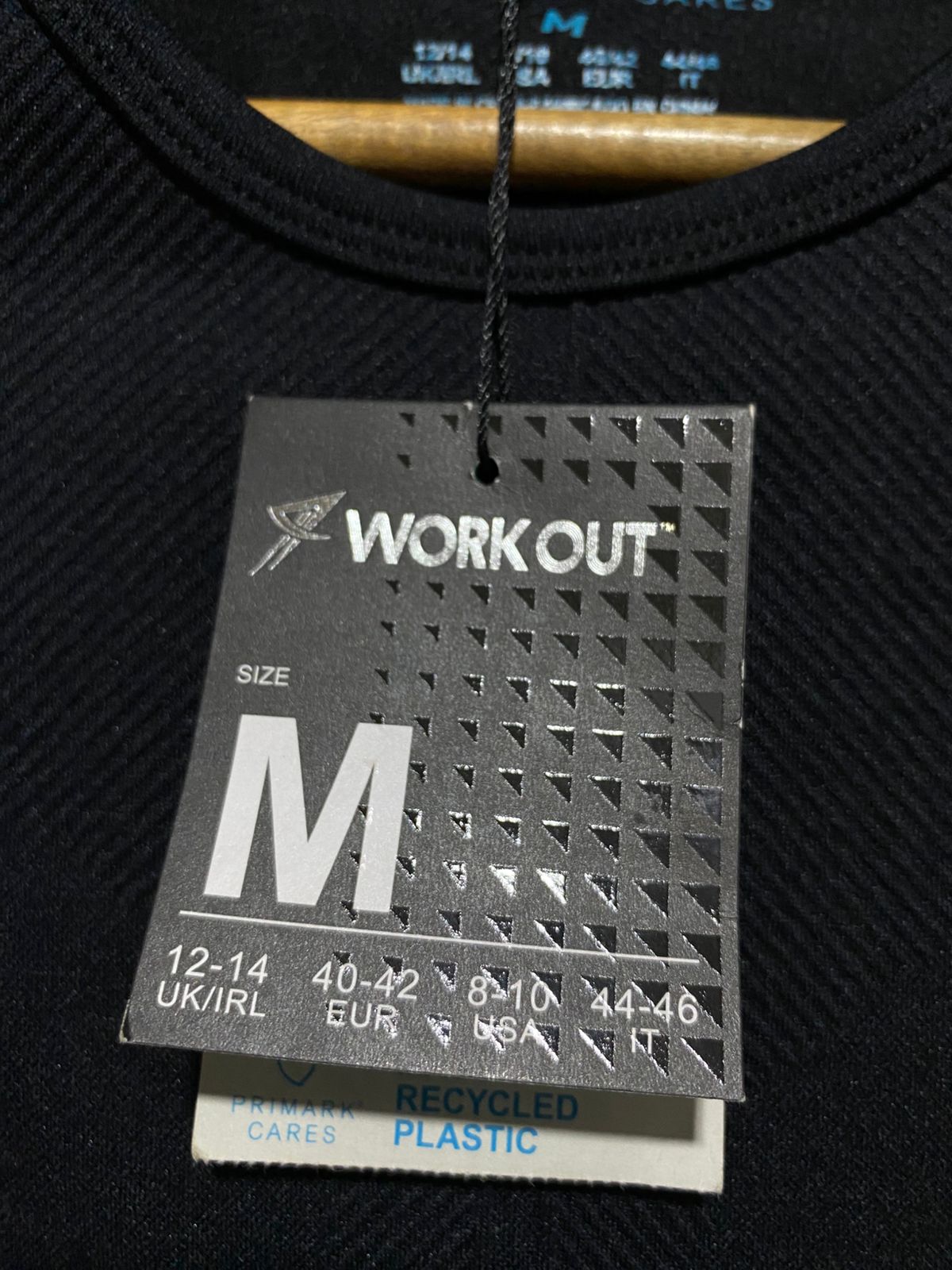 PRIMARK CARES |M| BUST 15| SEAMLESS WORKOUT PERFORMANCE T-SHIRT