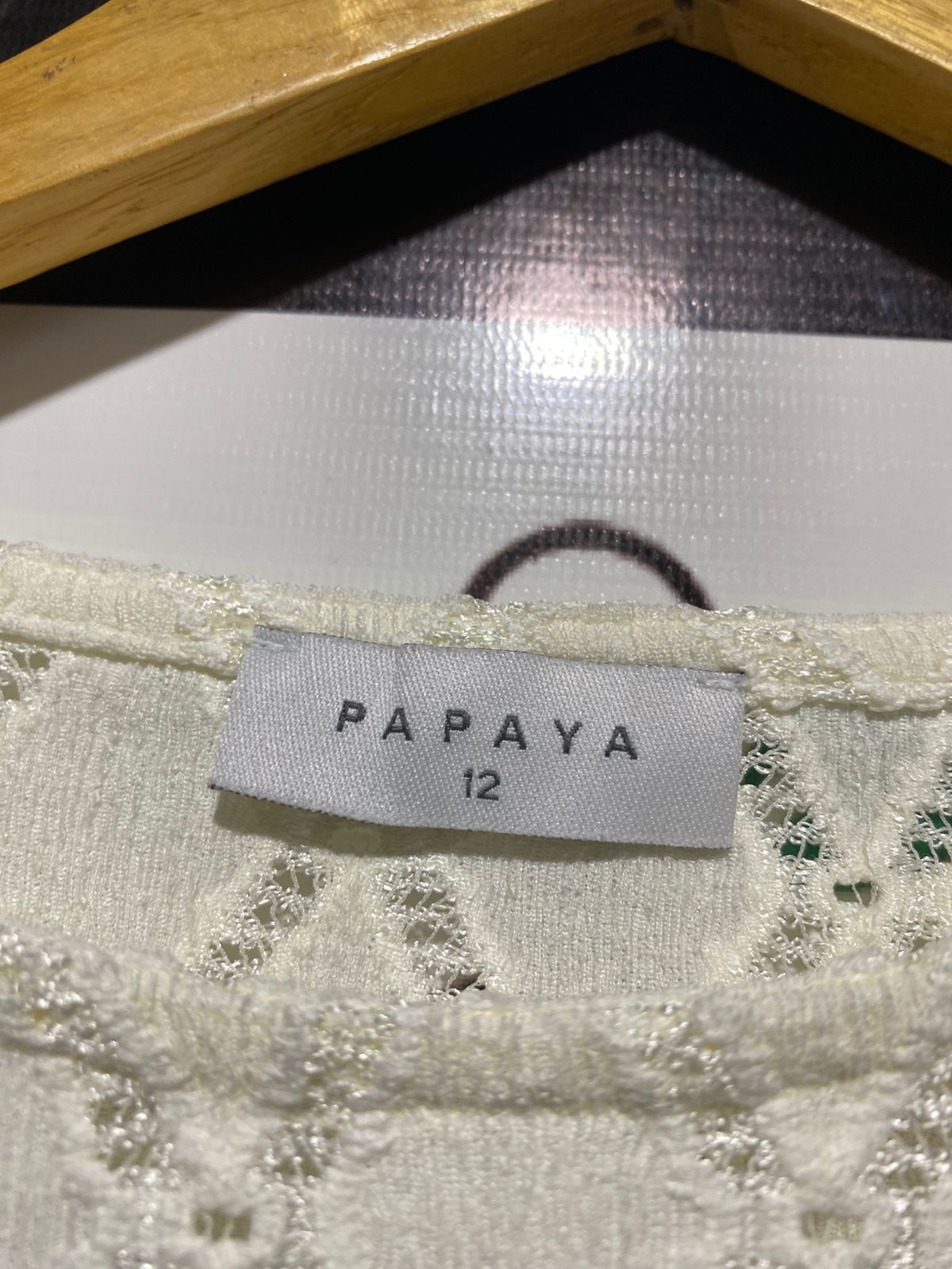PAPAYA |L| BUST 19| LACE DIAMOND CROCHET PUFF SLEEVE TOP - OFF-WHITE / IVORY