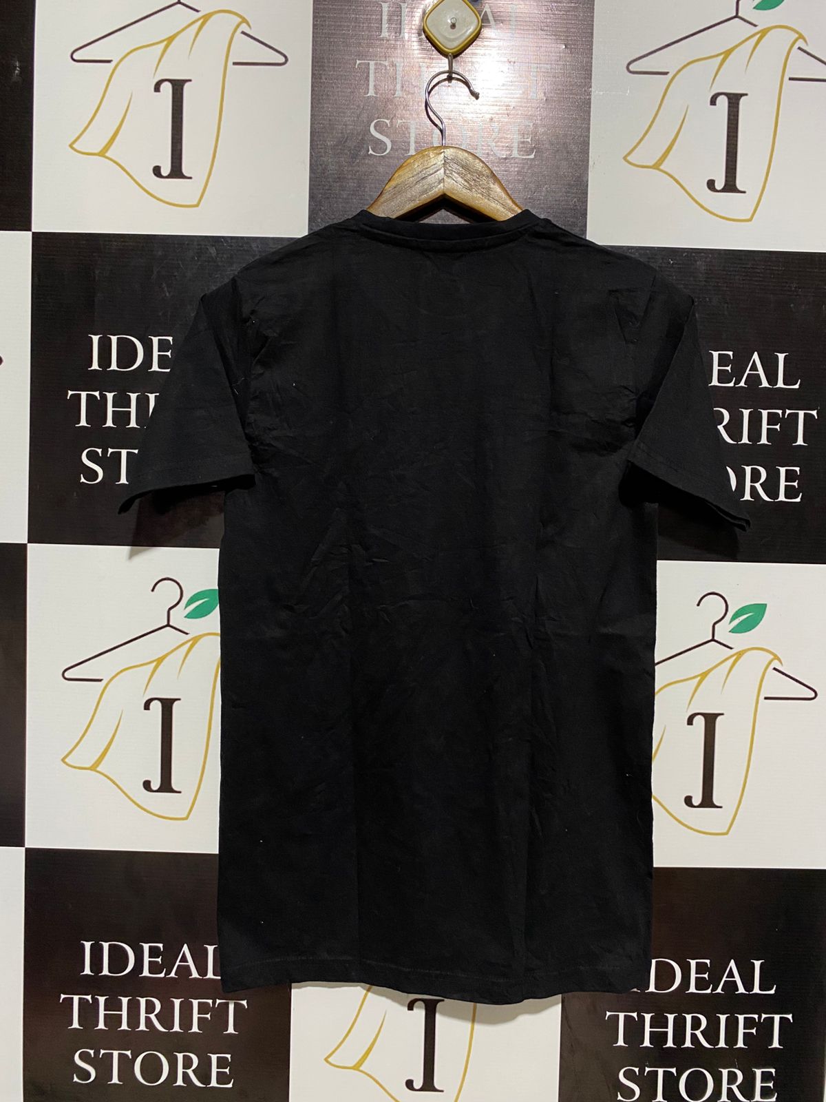 |M| BUST 17| BLACK MANDALA ELEPHANT GRAPHIC T-SHIRT