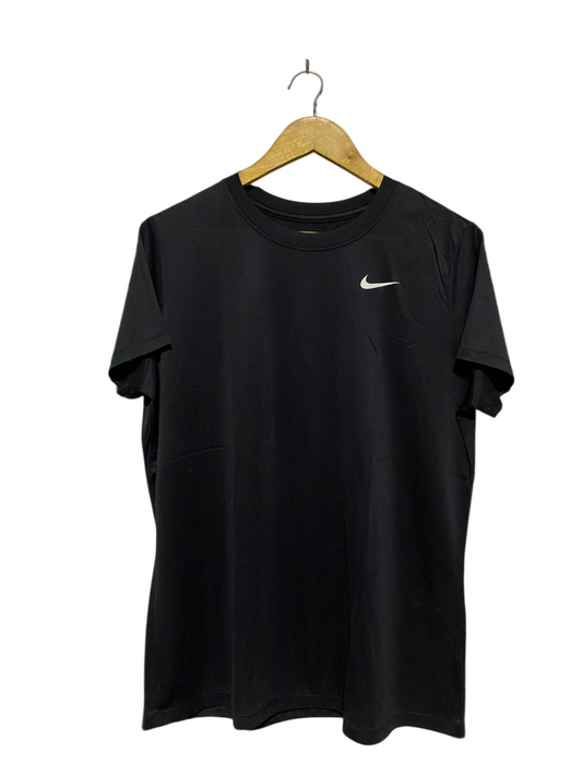 NIKE |XL| BUST 22|B10| ESSENTIAL DRI-FIT TRAINING TEE IN BLACK