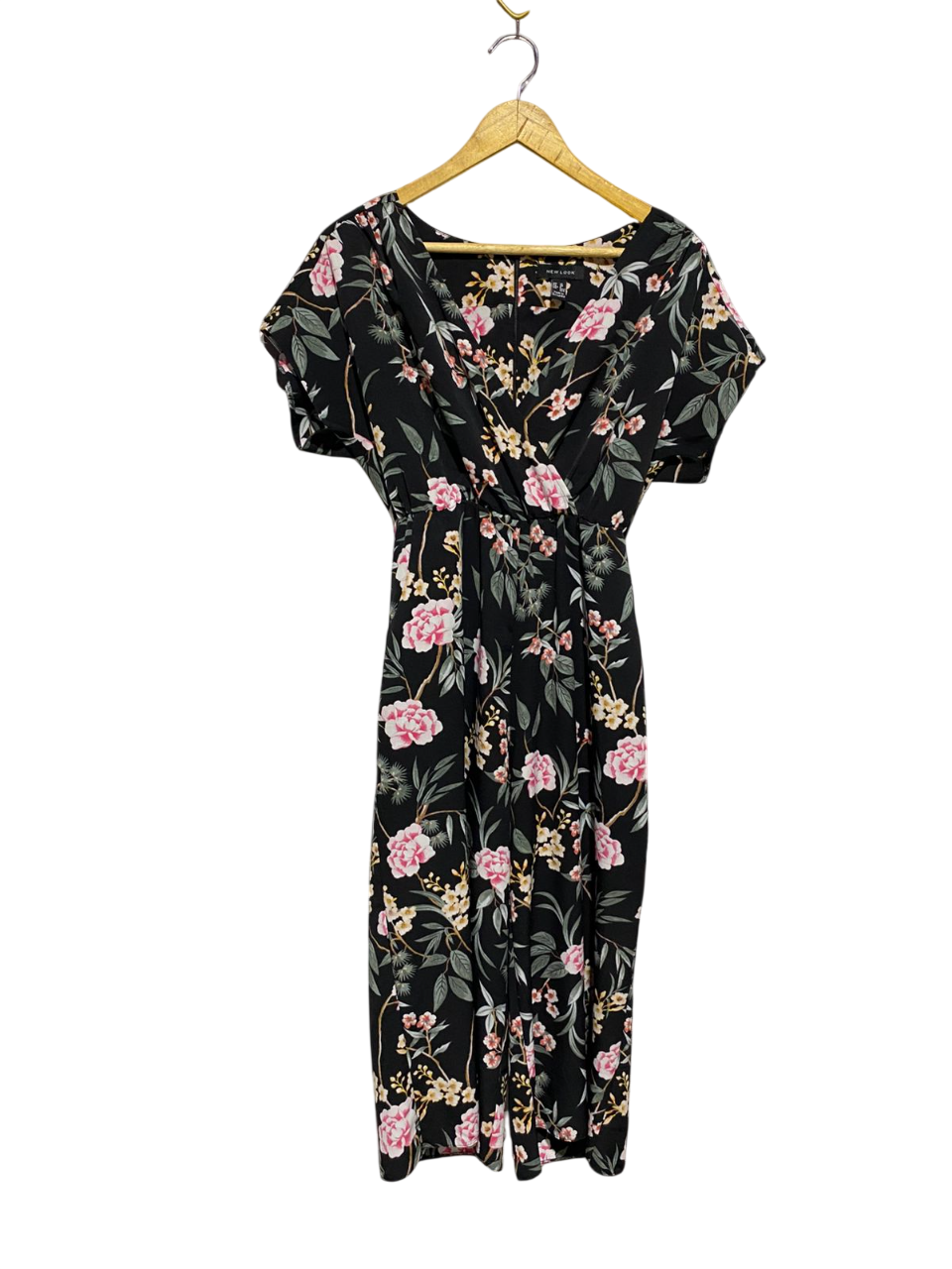 NEW LOOK |M| BUST FREE | BLACK FLORAL WRAP FRONT SHORT SLEEVE CULOTTE JUMPSUIT