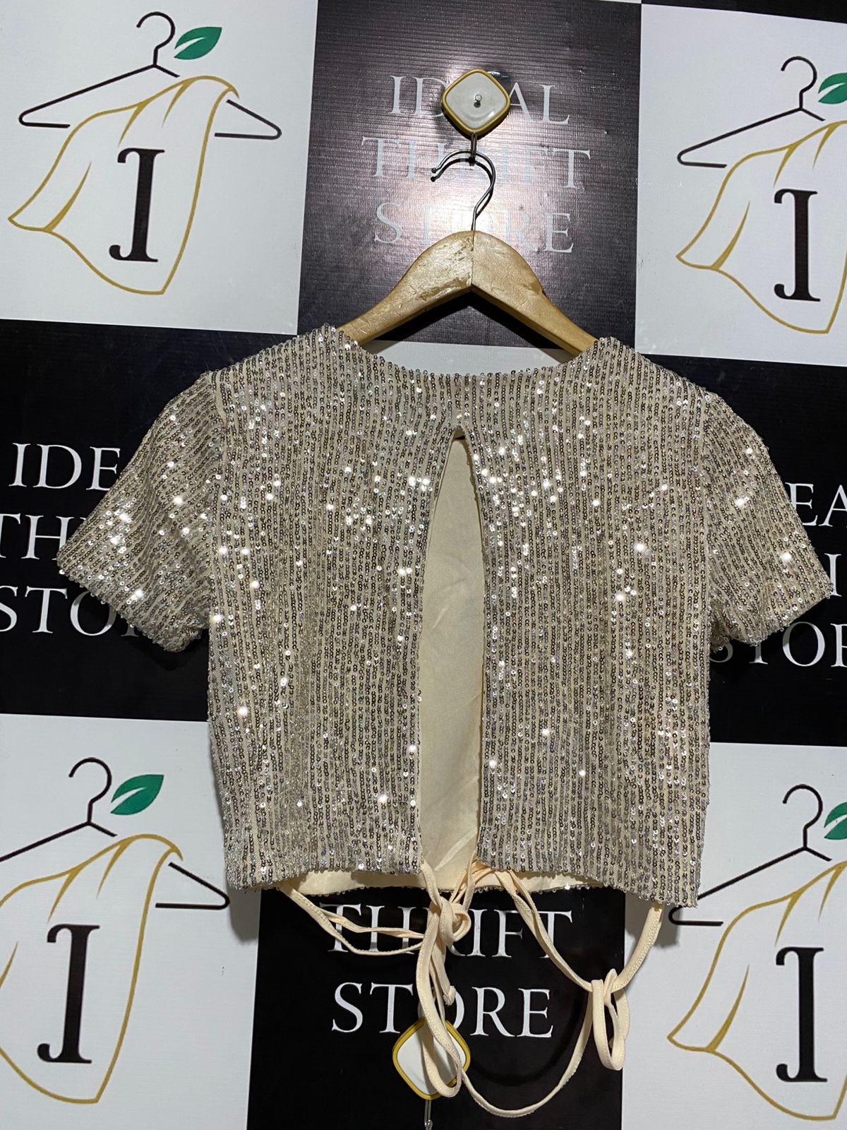 FB SISTER |S| BUST 16| SILVER SEQUIN SHORT SLEEVE CROP TOP WITH TIE