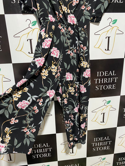 NEW LOOK |M| BUST FREE | BLACK FLORAL WRAP FRONT SHORT SLEEVE CULOTTE JUMPSUIT