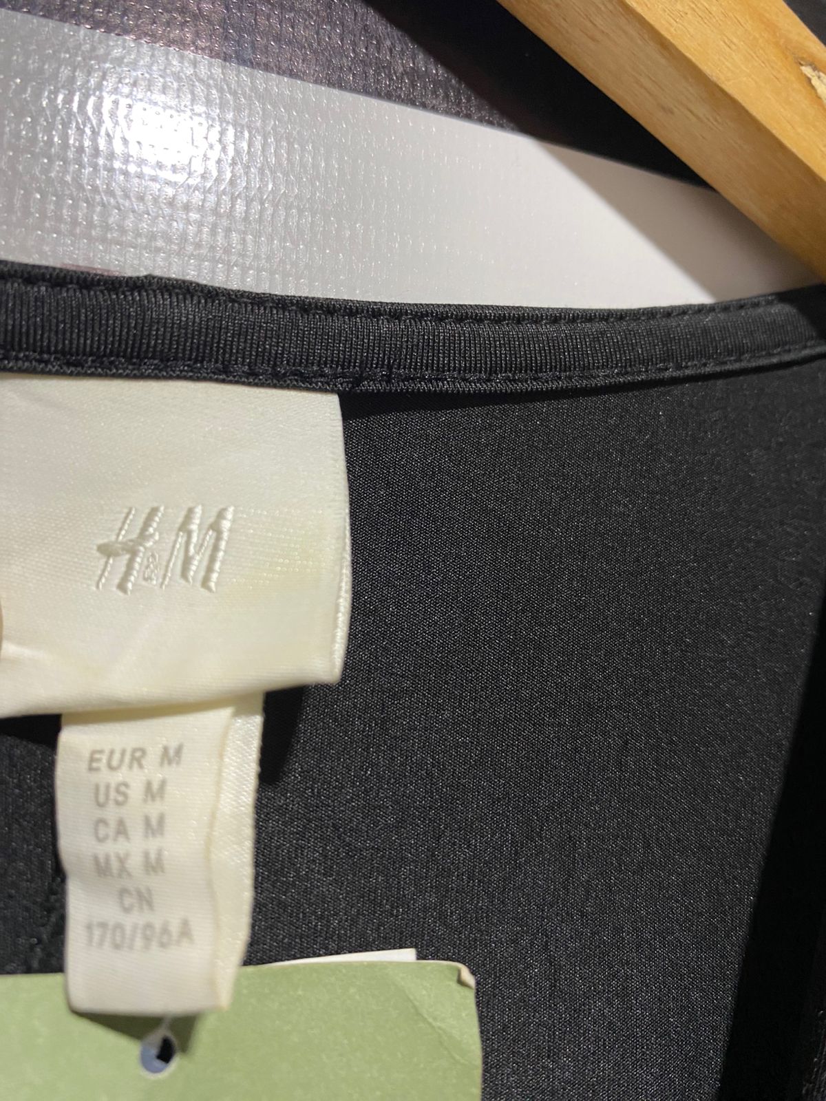 H&M |M| BUST FREE| RECYCLED POLYESTER PLUNGE LONG SLEEVE BODYSUIT