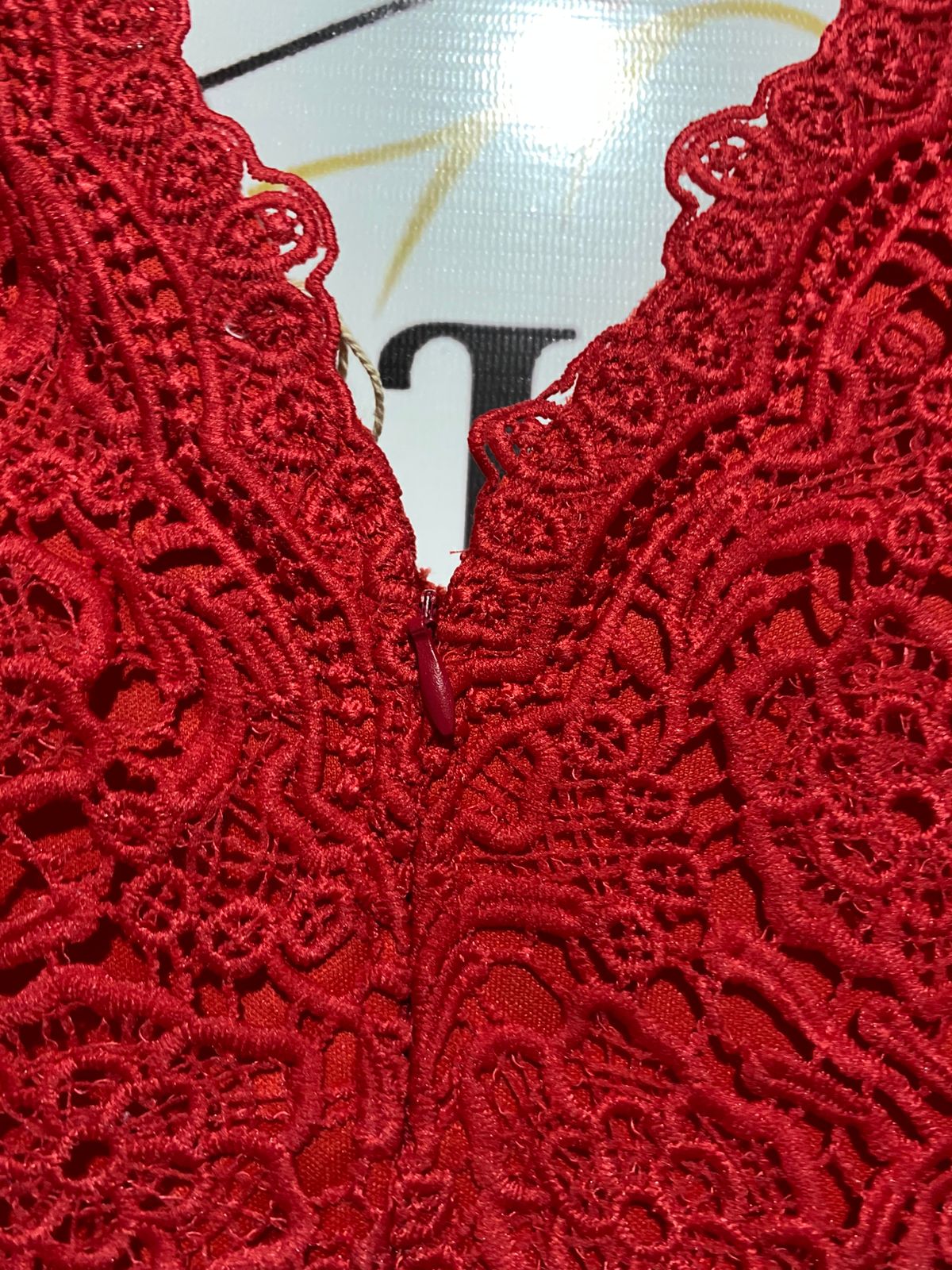 GIORGIA |S/M| BUST 16| ELEGANT VIBRANT RED LACE BUST JUMPSUIT WITH GOLD WAIST ACCENT