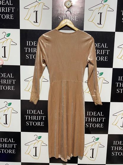 ZARA BASIC |M| BUST 17| BASIC CHAMPAGNE BEIGE VELVET WRAP MIDI DRESS WITH LACE CUFFS |B1|