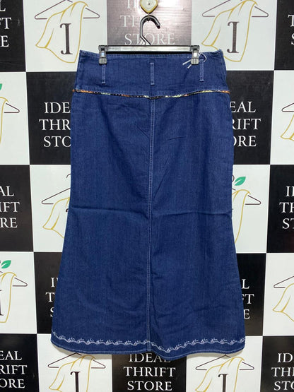 MISS VIRKISS |XL| WAIST 34| B1| BLUE DENIM MIDI SKIRT EMBROIDERED DETAIL