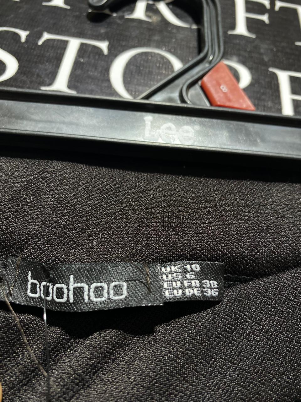 BOOHOO |M| WAIST 26| B1| BLACK FRONT-SPLIT TROUSERS