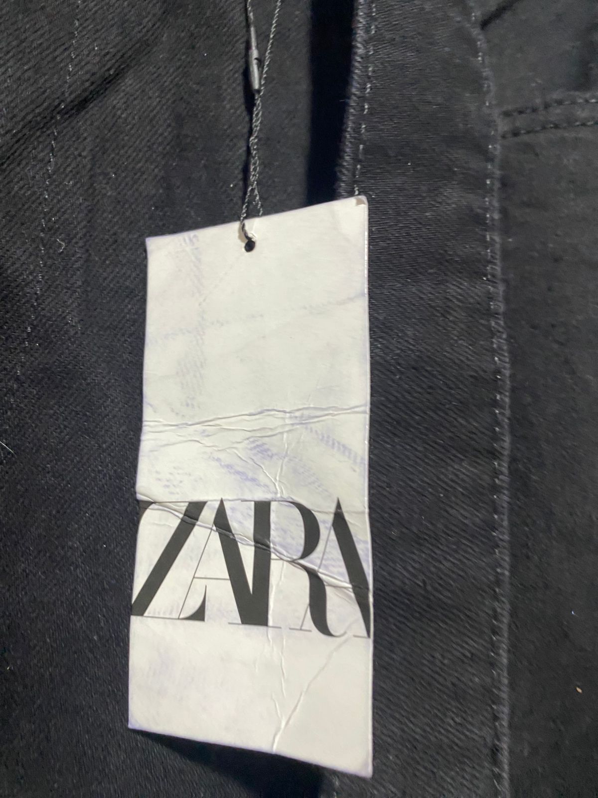 ZARA |XL| WAIST 36| B1| BLACK BELTED STRAIGHT-LEG JEANS