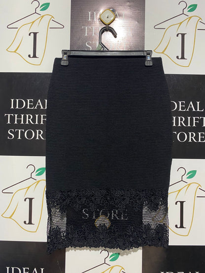 PRIMARK |M| WAIST 28| B1| BLACK TEXTURED KNEE-LENGTH SKIRT WITH FLORAL LACE TRIM