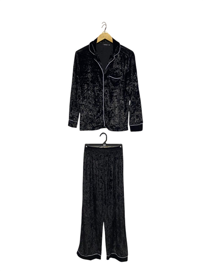 BOOHOO |S| B2| LUXURIOUS BLACK CRUSHED VELVET PAJAMA SET WITH CONTRAST PIPING