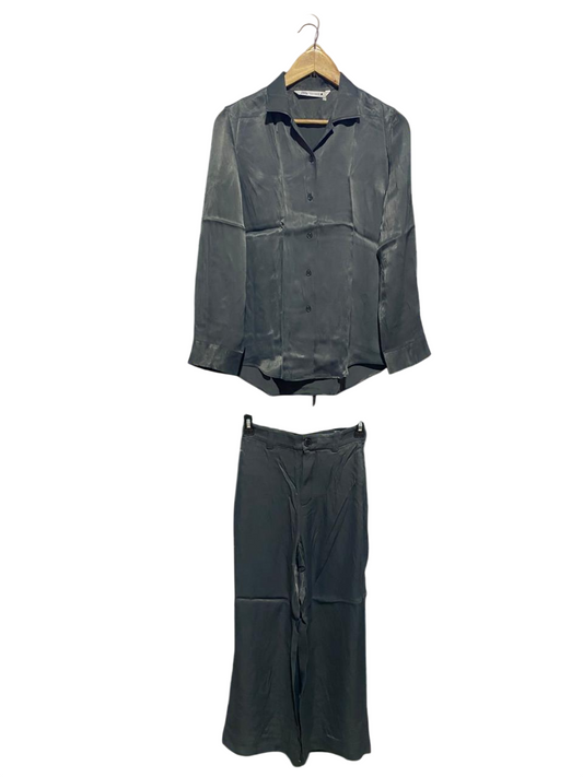ZARA |XS| B2| Women’s Chic Charcoal Grey Satin Two-Piece Set – Button-Down Shirt & Trousers