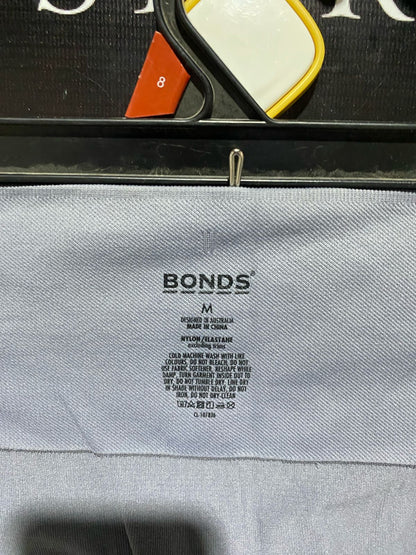 BONDS |M| B2| WOMEN'S LIGHT BLUE CELESTIAL MOON AND STAR PRINT PYJAMA SET