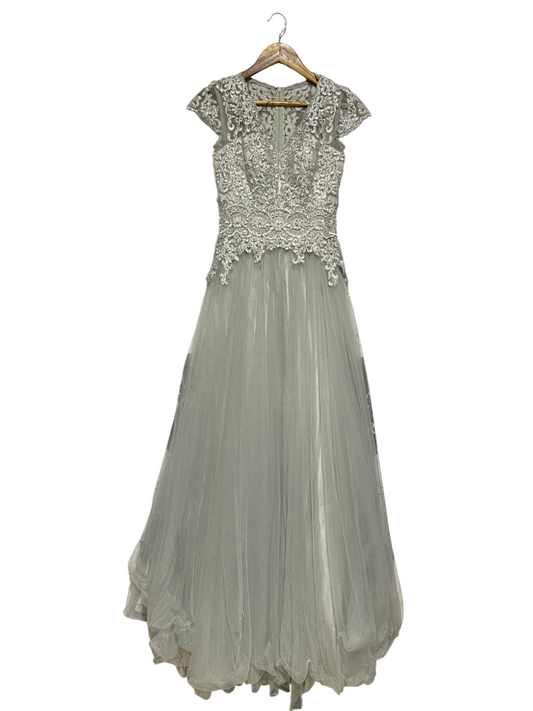 |M| BUST 15| B2| LUXURY EMBELLISHED LACE & TULLE GOWN SILVER GREY CAP SLEEVE FORMAL DRESS