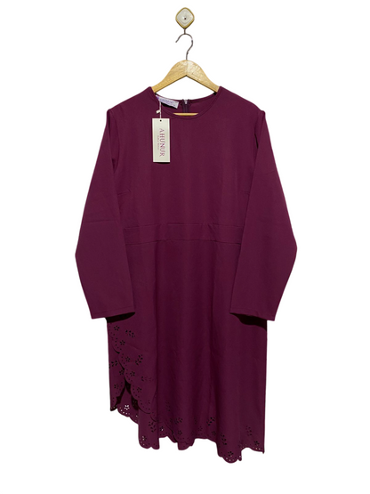 AHUNUR |L| BUST 23| B3| MAGENTA SCALLOPED EYELET HEM LONG SLEEVE MIDI DRESS